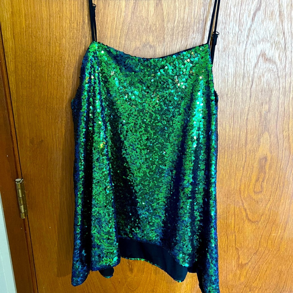 Cute sparkly tank top. Only worn once. Size Large